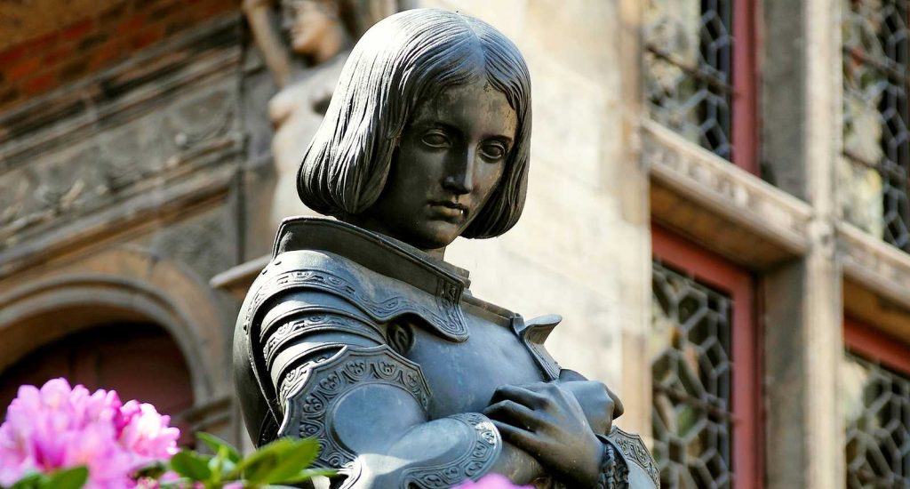 Statue de jeanne d'arc à orléans